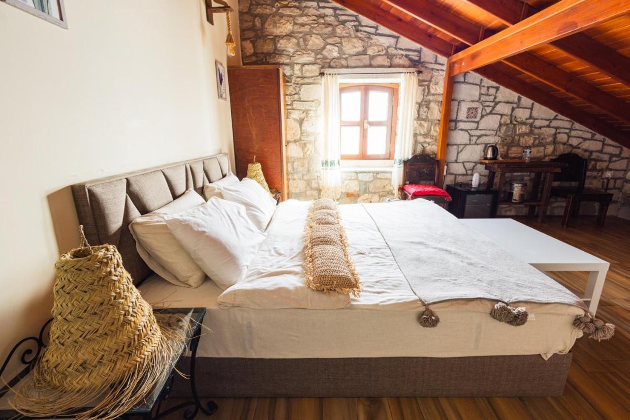 Lavantali Konak Otel Restoran Seferihisar Exterior foto